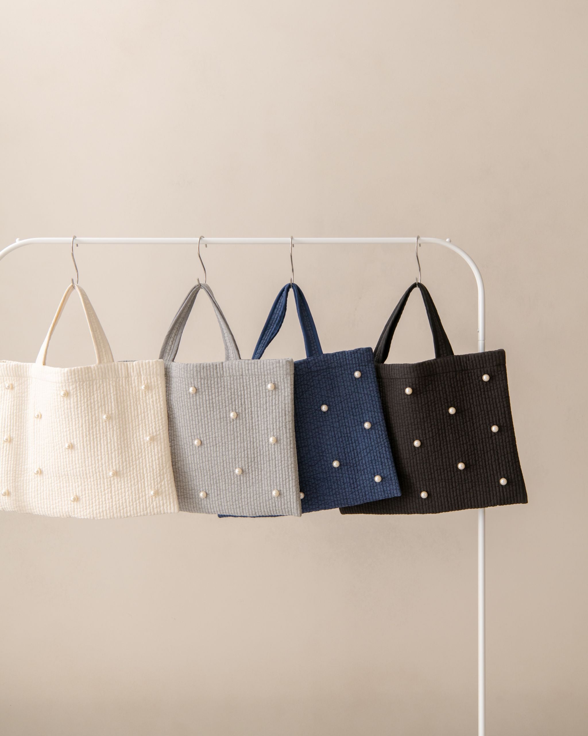 Perle nubi tote bag petit (ﾊﾟｰﾙﾄｰﾄﾌﾟﾃｨ)