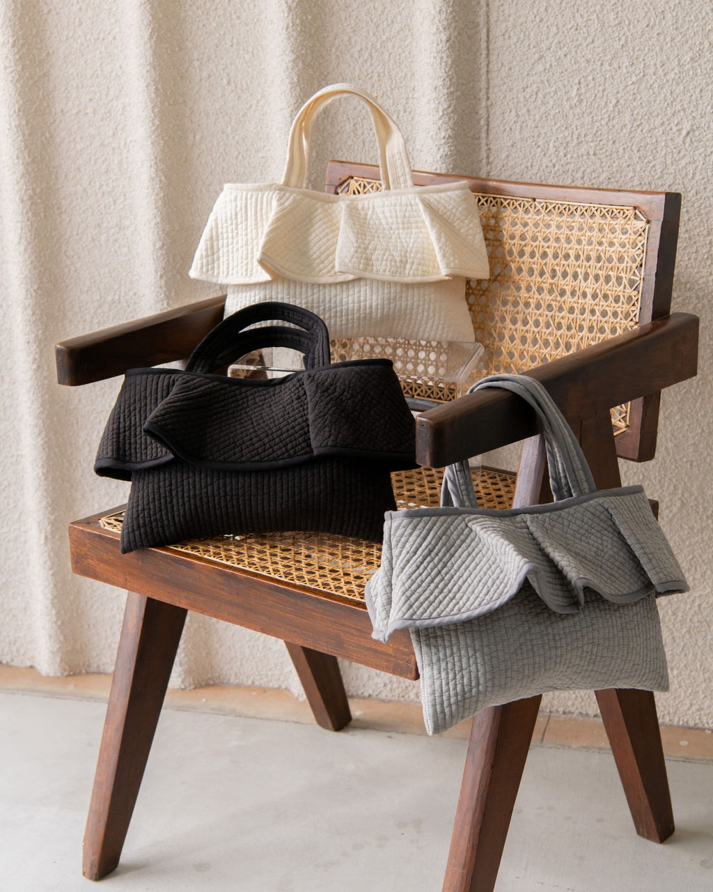 Éclat frill nubi bag (ｴｸﾗﾌﾘﾙ)