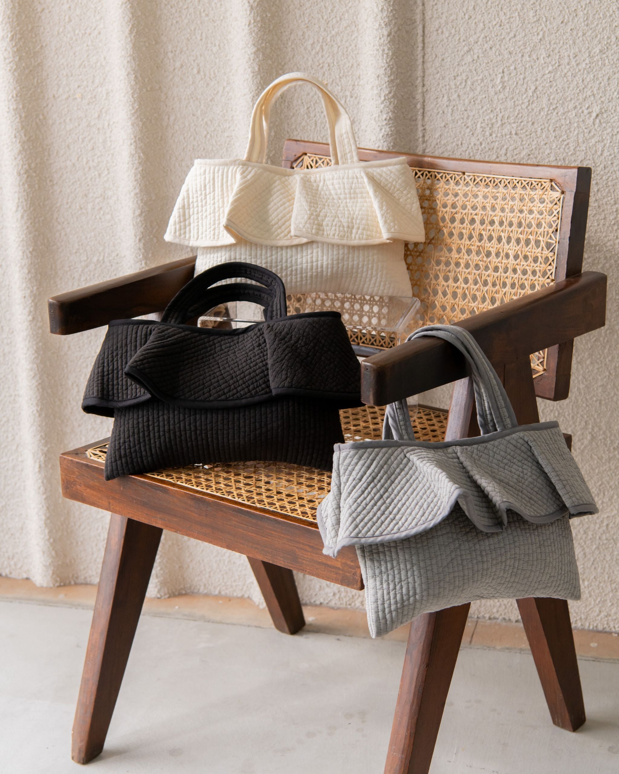 Éclat frill nubi bag (ｴｸﾗﾌﾘﾙ)