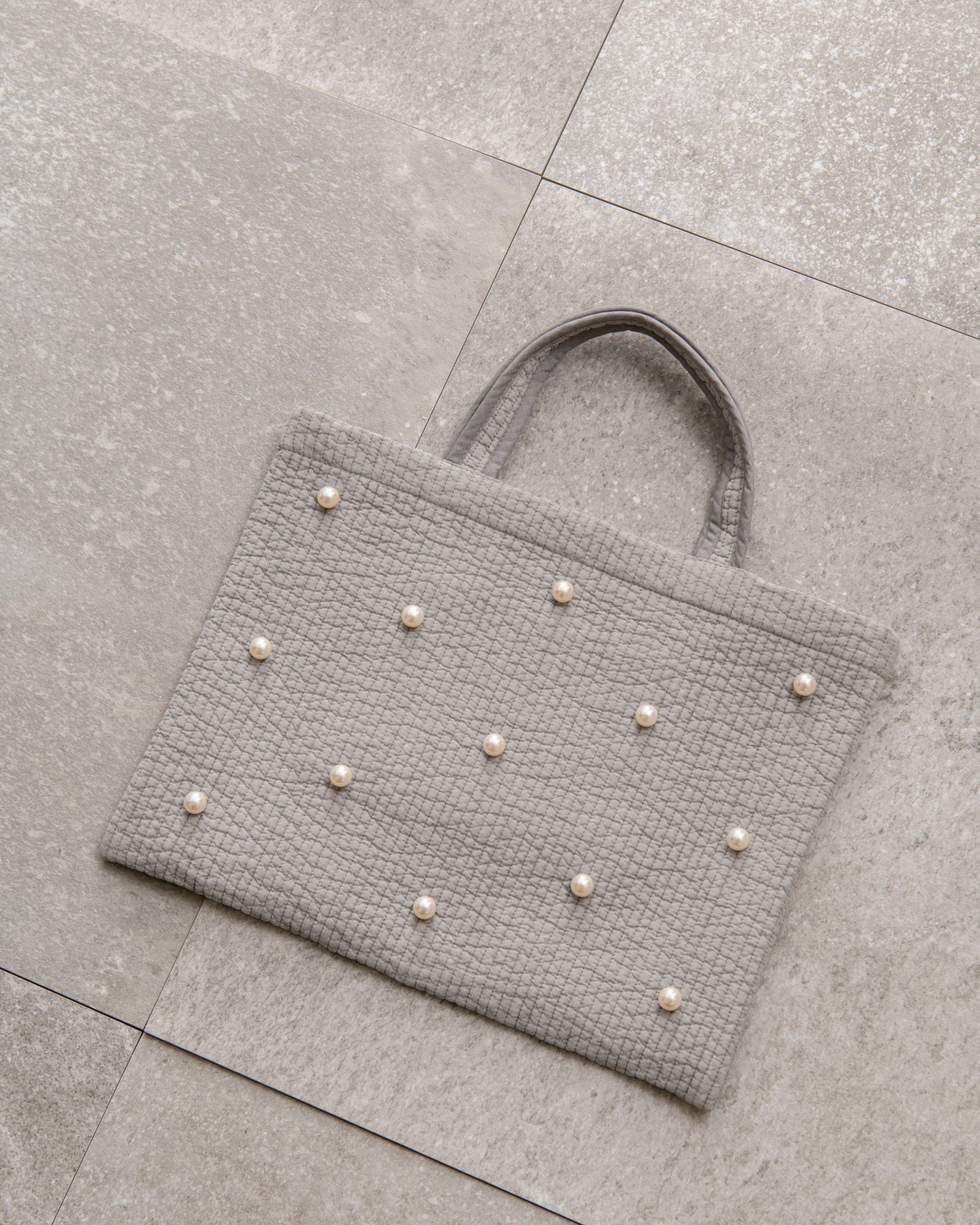 Perle nubi tote bag petit (ﾊﾟｰﾙﾄｰﾄﾌﾟﾃｨ)