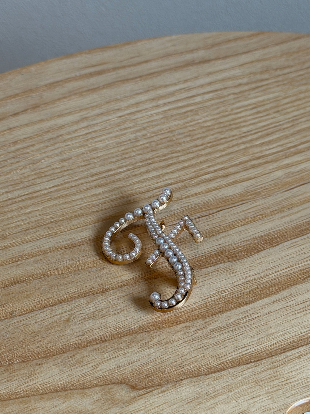 Bijou Initial Charm(ﾋﾞｼﾞｭｰｲﾆｼｬﾙﾁｬｰﾑ)