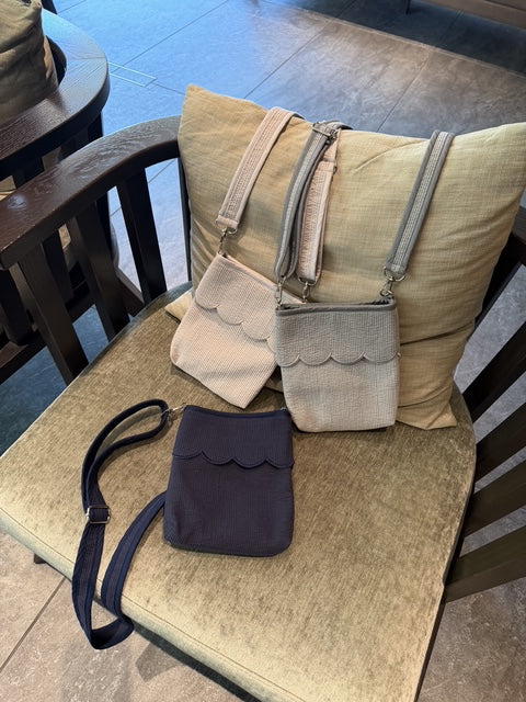 Scallop nubi shoulder bag(ｽｶﾗｯﾌﾟｼｮﾙﾀﾞｰ)